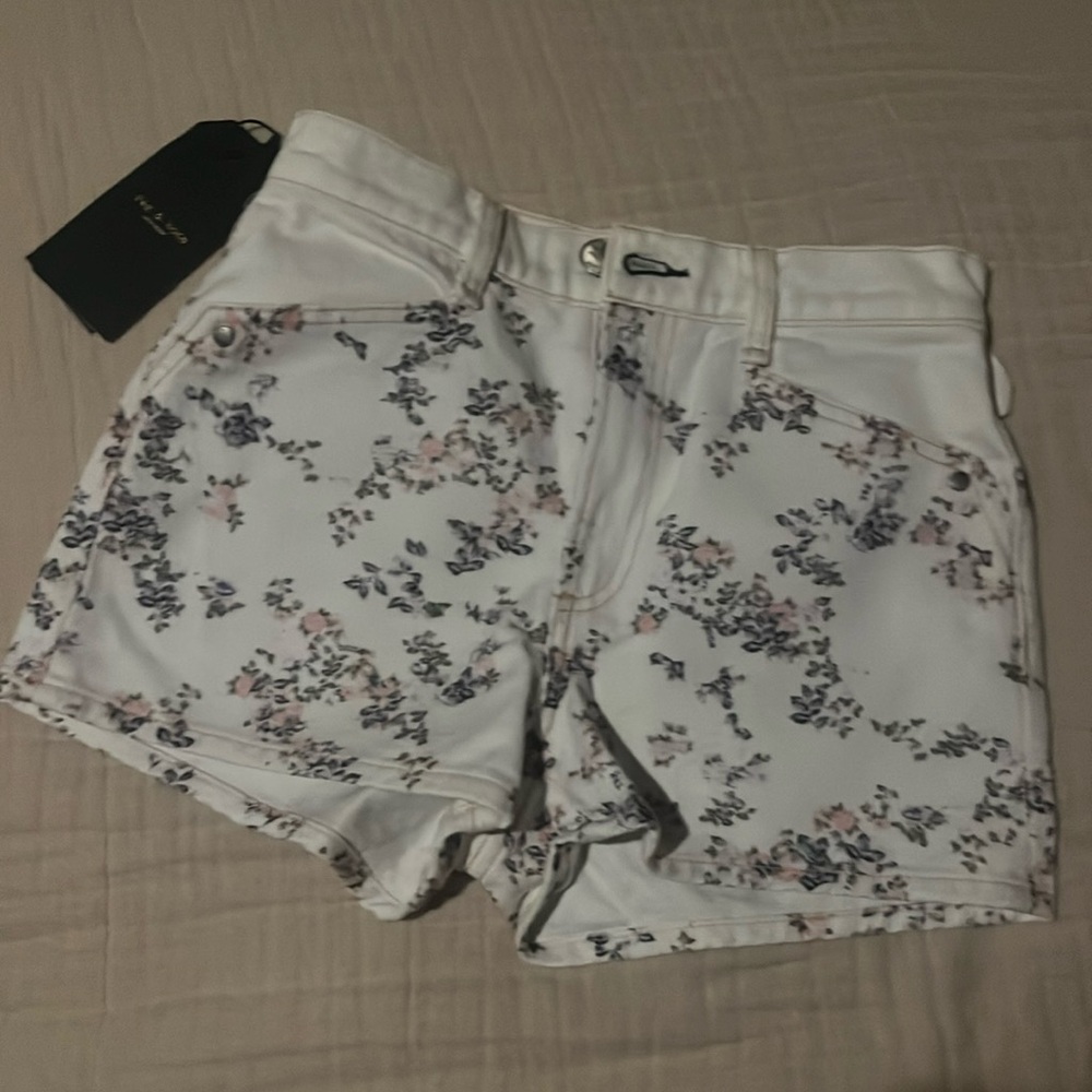 Women’s rag & bone micro floral Ellie high rise mom jean shorts size 24